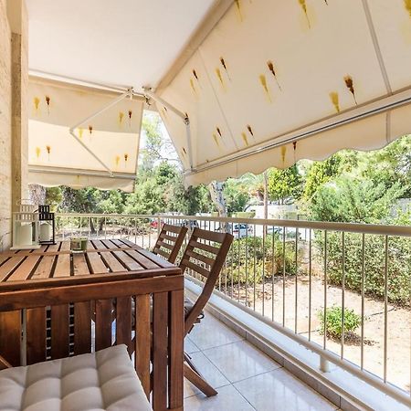 Elegant Apartment W Great Balcony In Vouliagmeni Athens Exterior photo